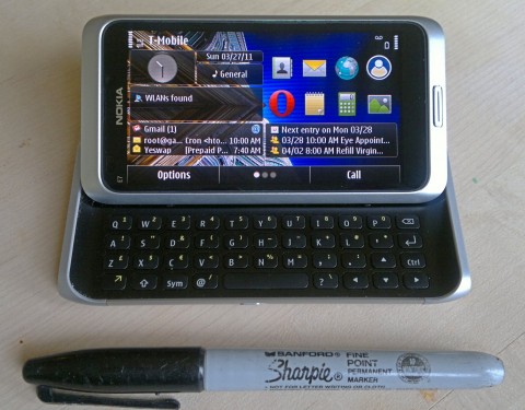Nokia E7